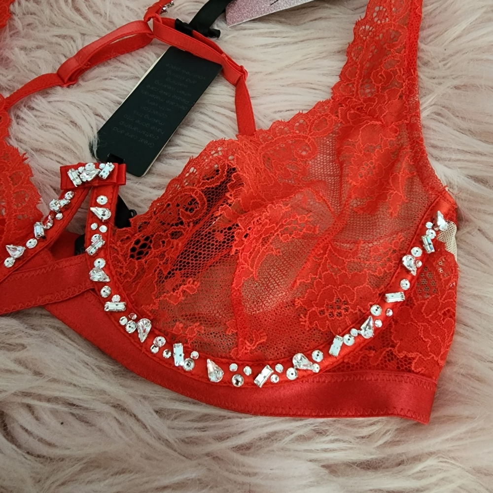 Victoria's Secret designer crystal t-back bra 32D Fashion Show 2014 - Picture 4 of 8